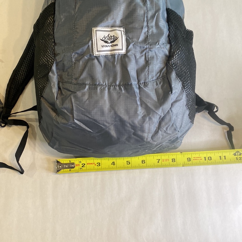 VANAHEIMR GRAY Hiking Backpack 20L Super Light / Portable / Water resistant - Picture 13 of 14